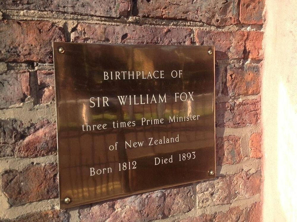Sir William Fox Town House Hotel South Shields Extérieur photo